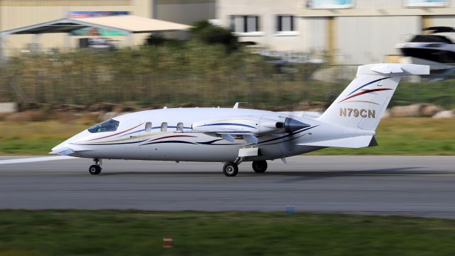 Piaggio P.180 Avanti (N79CN)