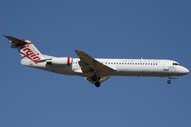 Fokker 100 (VH-FWH) - on 21 November 2017