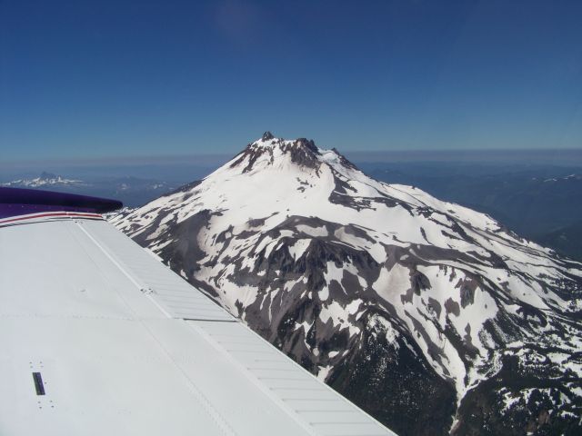 Beechcraft 35 Bonanza (N732D)
