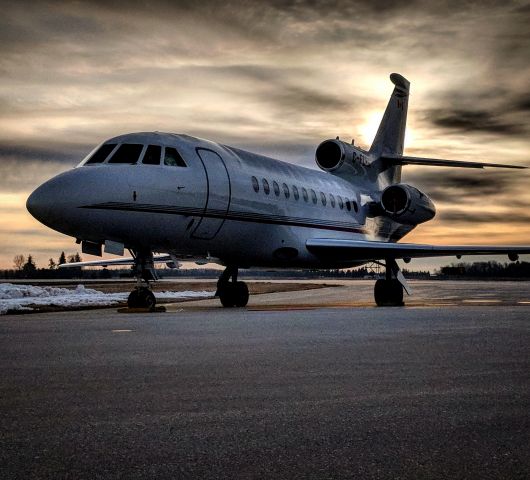 Dassault Falcon 900 (C-FCRH)