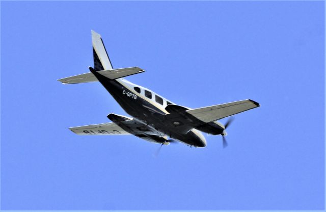 Piper Navajo (C-GPTB) - C-GPTB PIPER PA-31 EON AÉROPORTÉ INC. survolant la ville de Lavaltrie QC. le 06-07-2022 à 16:02