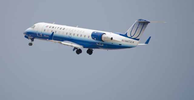 Canadair Regional Jet CRJ-200 (N472CA) - 07/2013