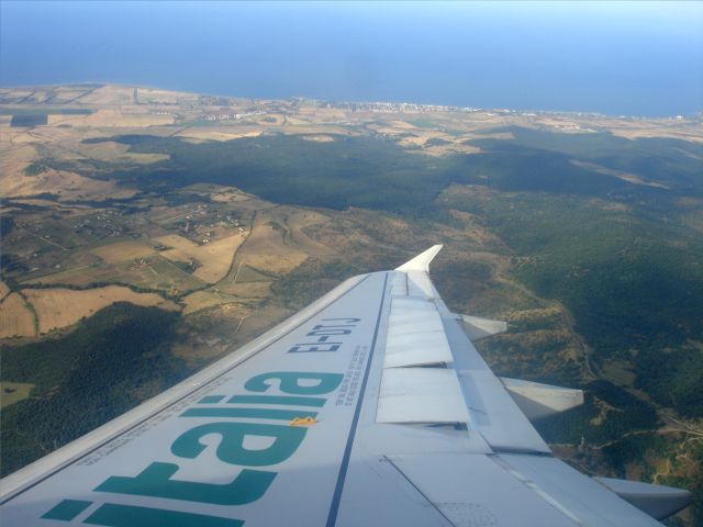 Airbus A320 (EI-DTJ) - Aproximación a la pista 16L de Roma Fiumicino