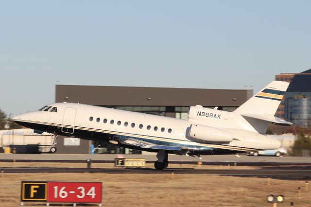 Dassault Falcon 900 (N988AK) - 26DEC22