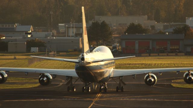 N29000 — - "Air Force One" taxiing after landing at PDX on Runway 10R.