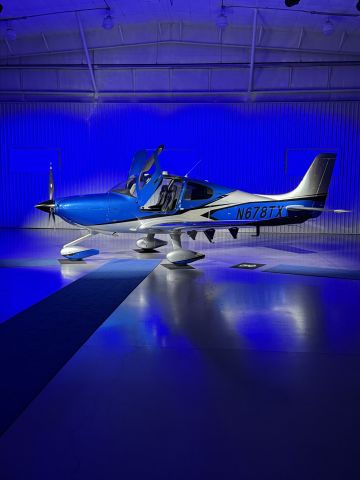 Cirrus SR-22 (N678TX) - Delivery Day for N678TX