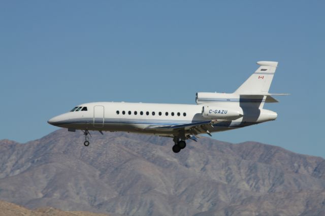 Dassault Falcon 900 (C-GAZU)