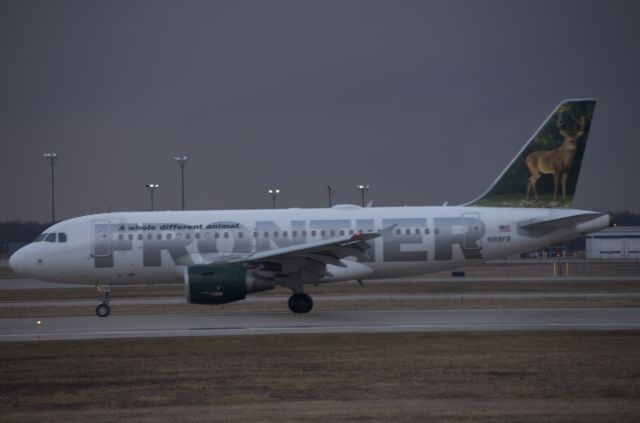 Airbus A319 (N918FR)