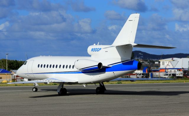 Dassault Falcon 900 (N90GP)