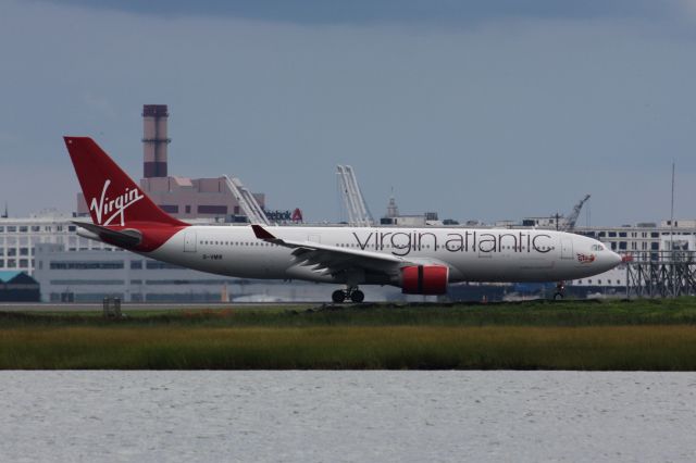 Airbus A330-200 (G-VMIK)