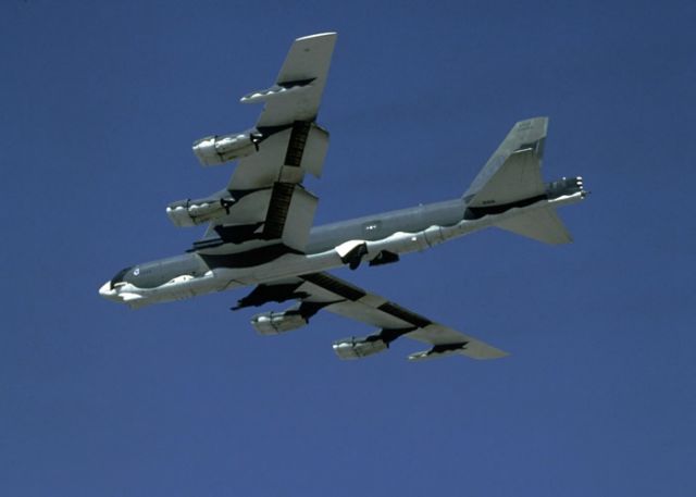 Boeing B-52 Stratofortress —