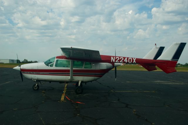 Cessna Super Skymaster (N2240X)