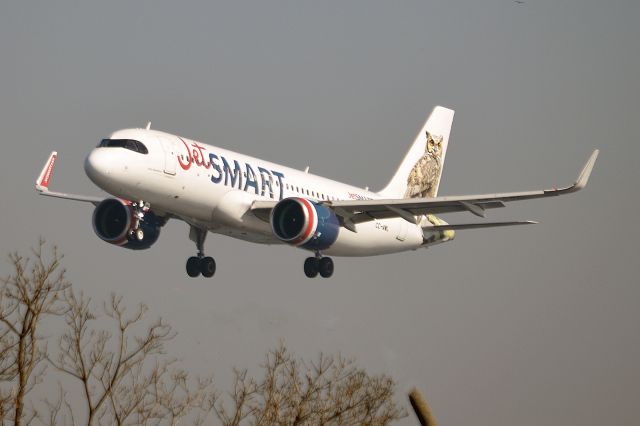 Airbus A320 (CC-AWL)
