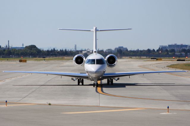 Hawker Beechcraft 4000 (N713AK)