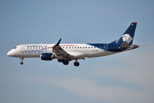 EMBRAER 195 (XA-AEP) - DTW 22-R 02-03-20