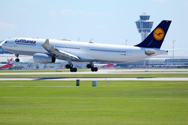 Airbus A330-300 (D-AIKF)