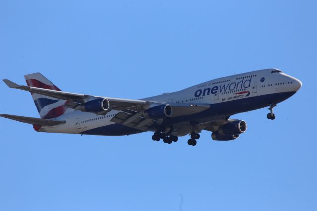 Boeing 747-400 (G-CIVI)