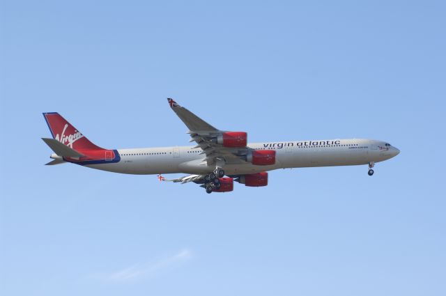 Airbus A340-600 (G-VBLU) - Final Approach to Narita Intl Airport R/W34L on 2007/11/23