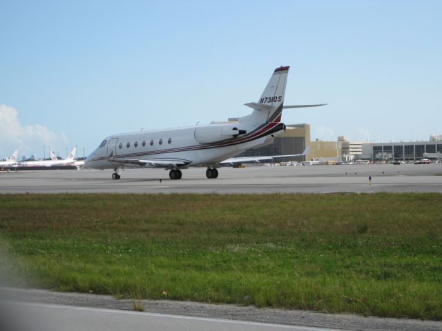 IAI Gulfstream G200 (N731QS) - Ready to takeoff from Miami International Airport 9R