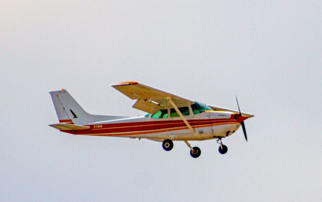 Cessna Skyhawk (N738QB)