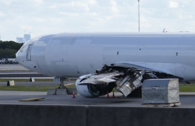 McDonnell Douglas DC-10 (N370FE) - N370FE, suffered a collapse of the left main landing gear while landing on runway 10L.