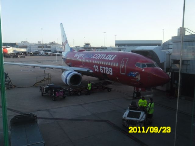 Boeing 737-700 (VH-VBF) - Virgin Australia Boeing 737-7Q8 DJ 813 MEL-SYD at YMML