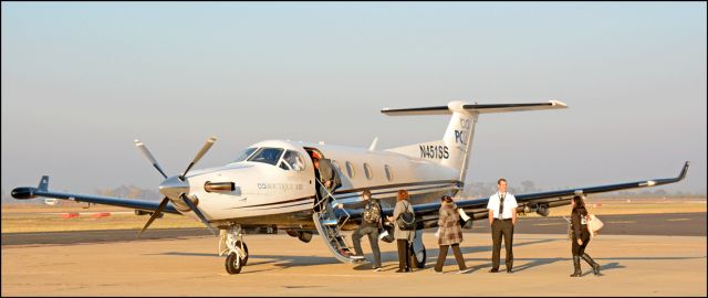 Pilatus PC-12 (N451SS) - Boarding the passengers at the Merced Airport