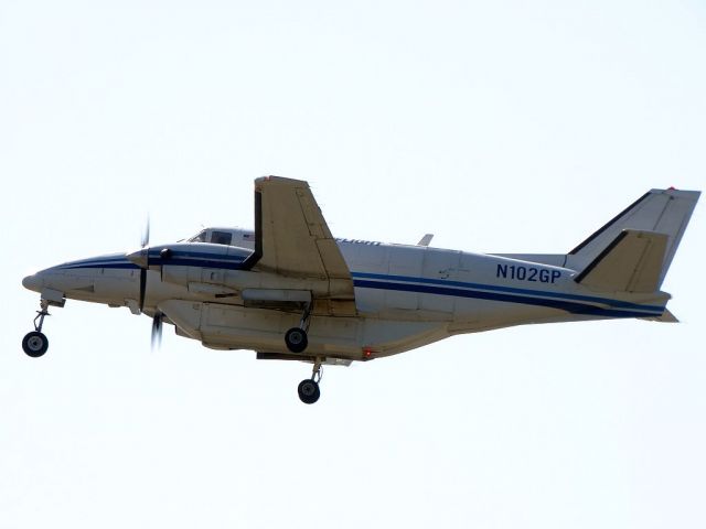 Beechcraft Airliner (N102GP)