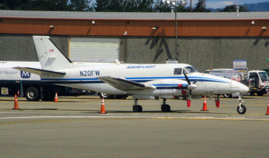 Beechcraft Airliner (N20FW)