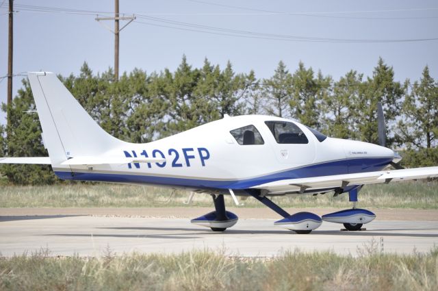 Lancair Columbia 400 (N102FP)