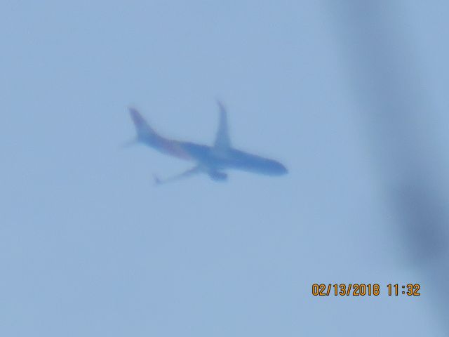Boeing 737-800 (N8546V)