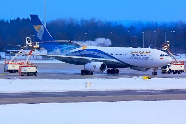 Airbus A330-300 (A40DF)