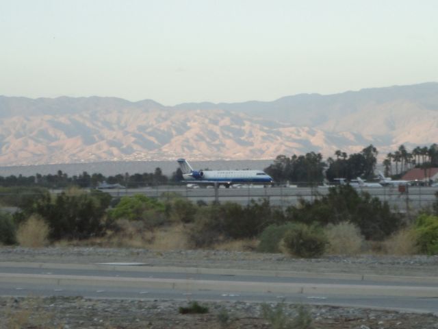 Canadair Regional Jet CRJ-200 —