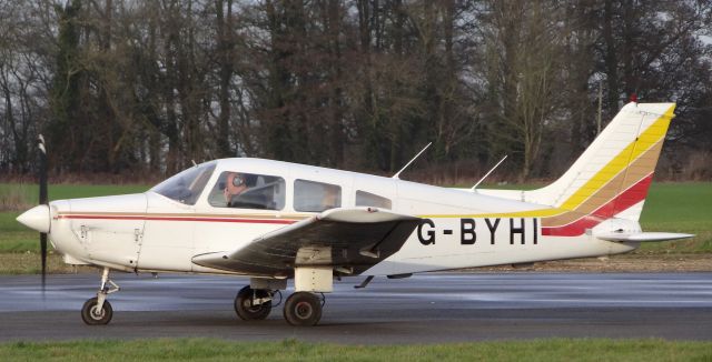 Piper Cherokee (G-BYHI)