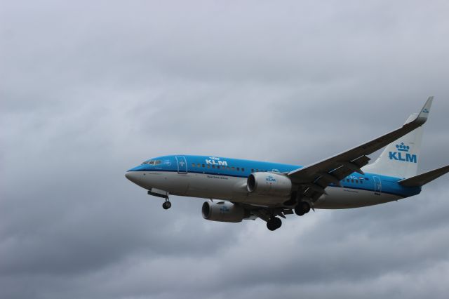 Boeing 737-700 (PH-BGL)