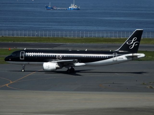 Airbus A320 (JA06MC)