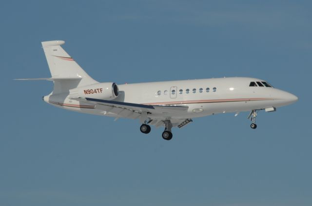 Dassault Falcon 2000 (N904TF) - Tyson Foods owned Falcon 2000EX landing 5-R at KIND