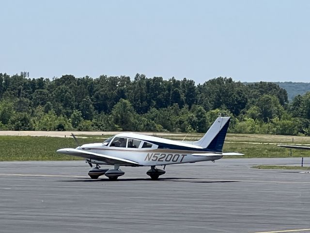 Piper Cherokee (N5200T) - 1972 Piper Cherokee PA-28-180