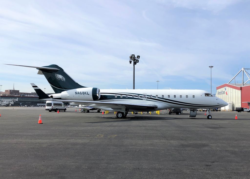 Bombardier Global 5000 (N468KL)