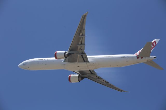 BOEING 777-300ER (VH-VPD)