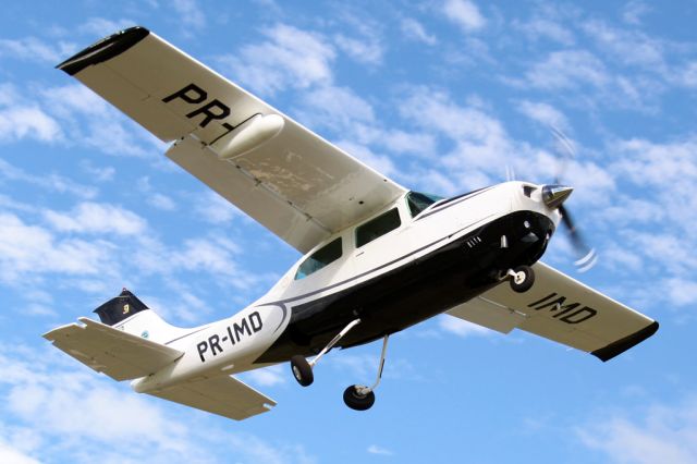 Cessna P210 Pressurized Centurion (PR-IMD)