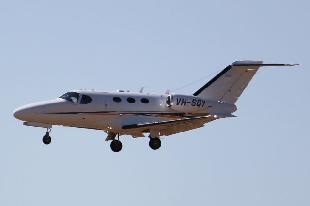 Cessna Citation Mustang (VH-SQY) - On final approach to Longreach from Hamilton Island 28/12/2018