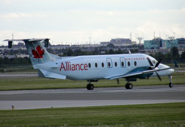 Beechcraft 1900 —