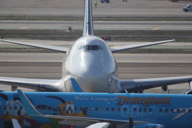 Boeing 747-400 (N675NW)