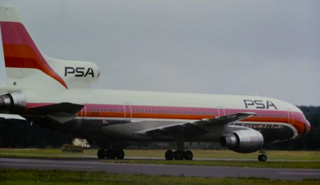Lockheed L-1011 TriStar (N10114) - 8-28-1974