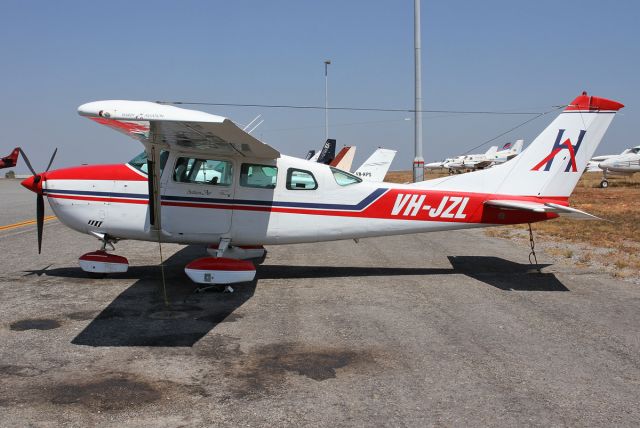 Cessna 206 Stationair (VH-JZL)