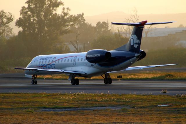 Embraer ERJ-145 (XA-FLI)