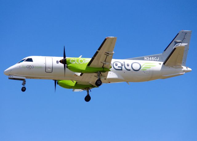 Saab 340 (N346CJ) - Landing at Shreveport Regional.