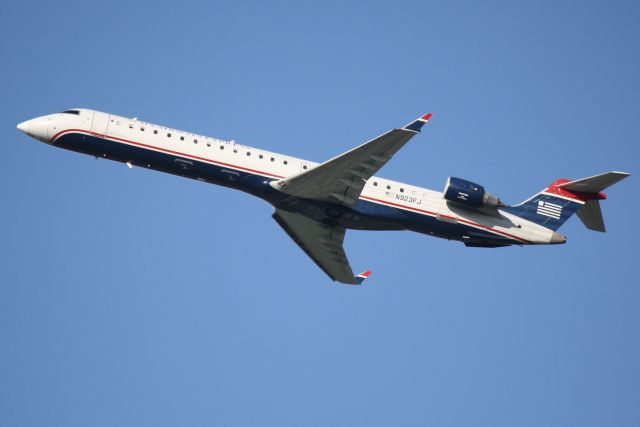 Canadair Regional Jet CRJ-900 (N923FJ) - US Air Flight 2749 operated by Mesa (N923FJ) departs Sarasota-Bradenton International Airport enroute to Charlotte-Douglas International Airport