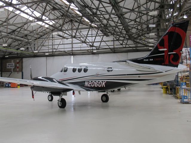 Beechcraft King Air 90 (N2060K)